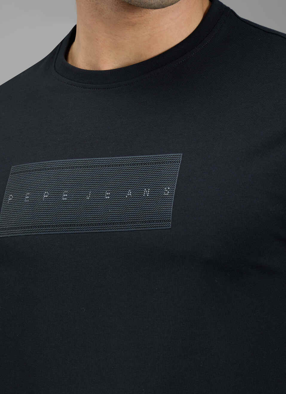 Men Black Typographic Print Slim Fit T-shirt, , large image number 5