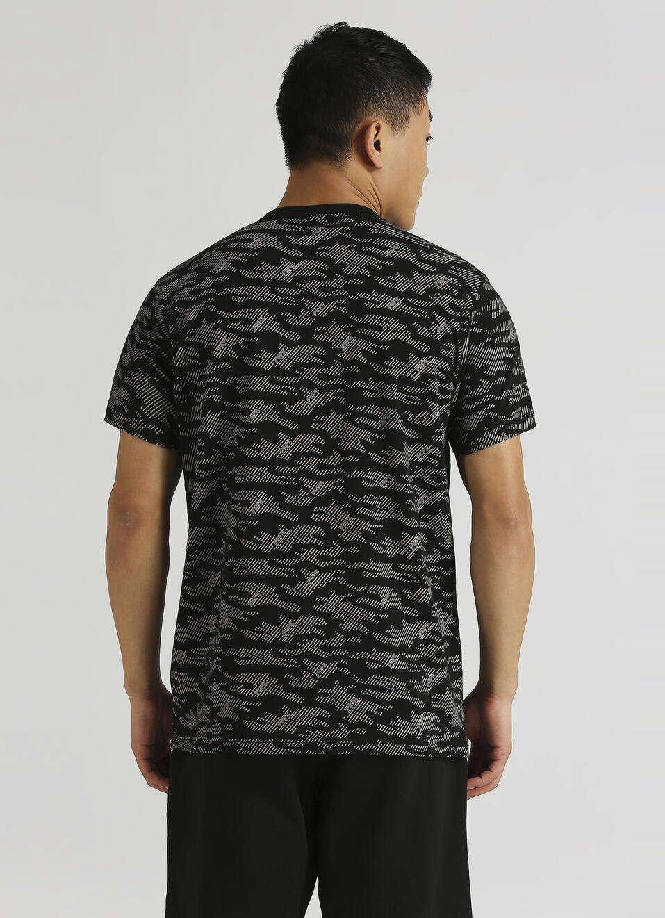 Black Water Base Print Short Sleeve T-shirt, , large image number 2