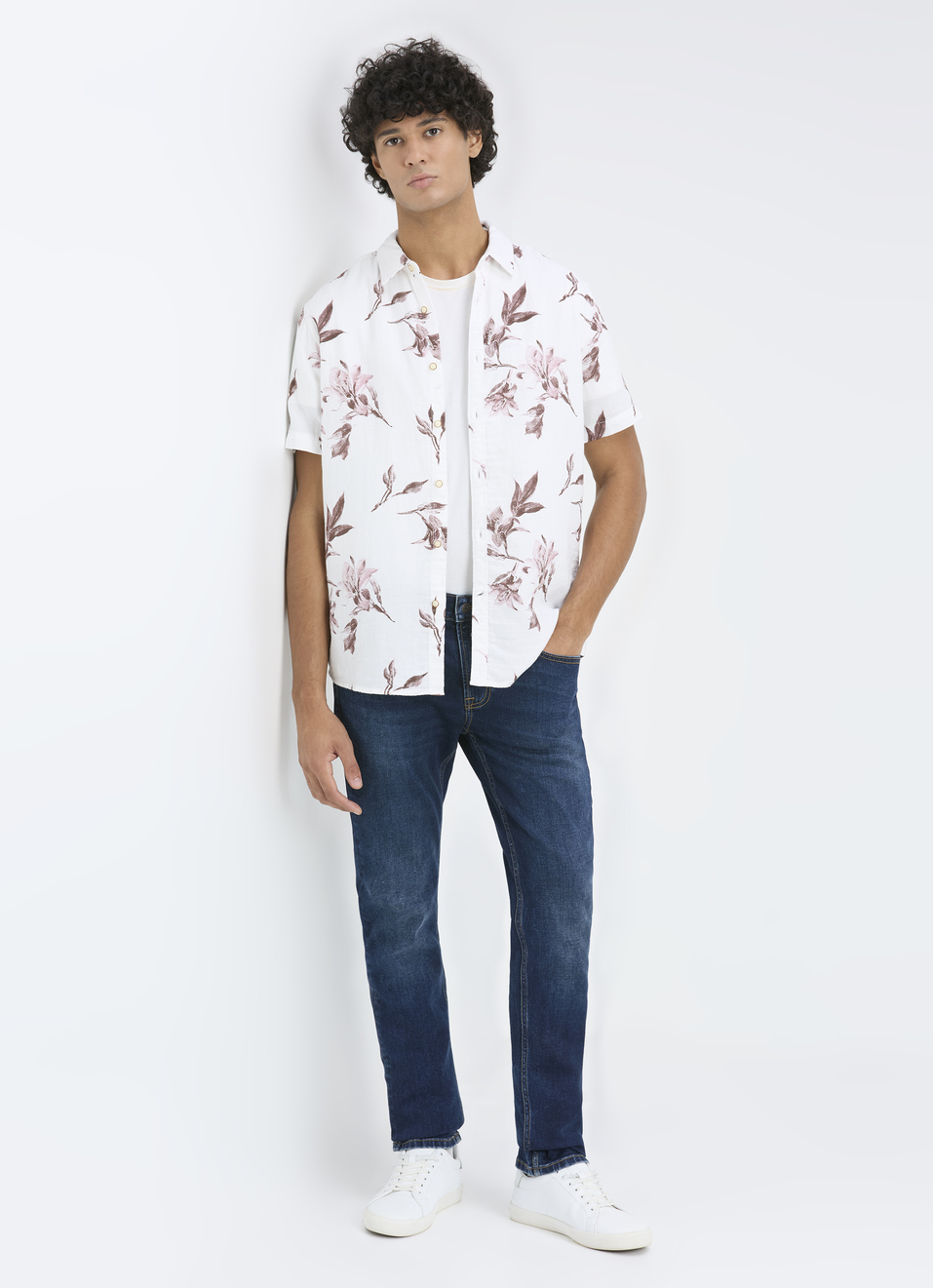 Men White Botanical Print Short Sleeve Shirt, , large image number 5