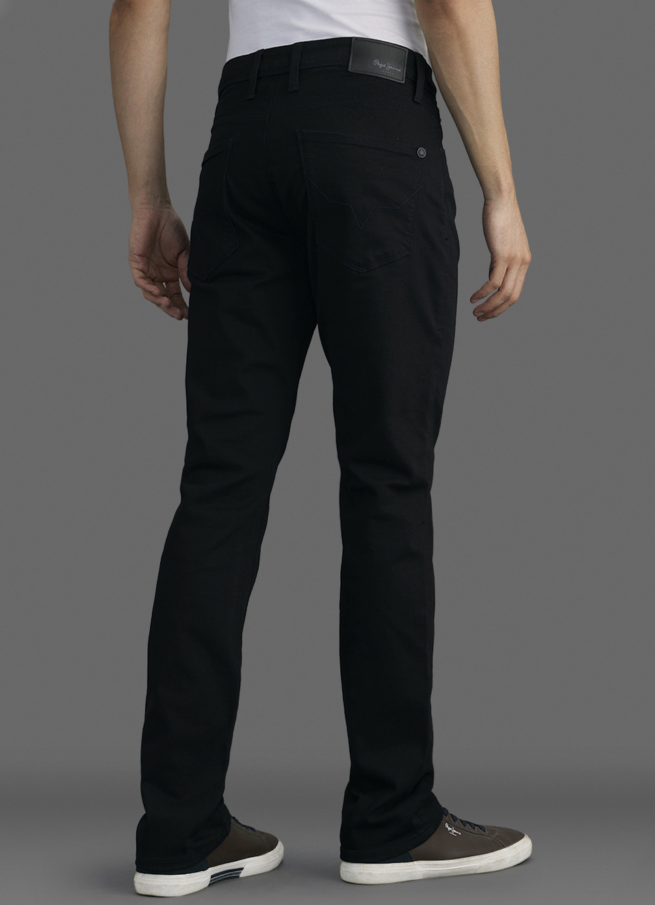 Men Black Straight Fit Mid Rise Stretchable Jeans, , large image number 3