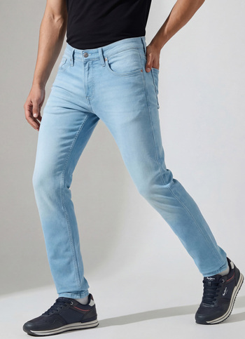 Men Light Blue Mid Rise Slim Fit Jeans