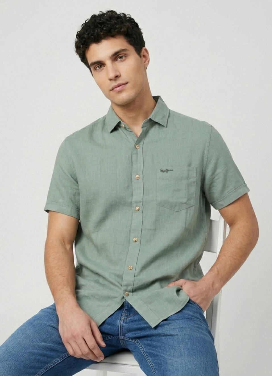 Men Light Green Solid Pure Linen Short Sleeve Shirt, , large image number 0