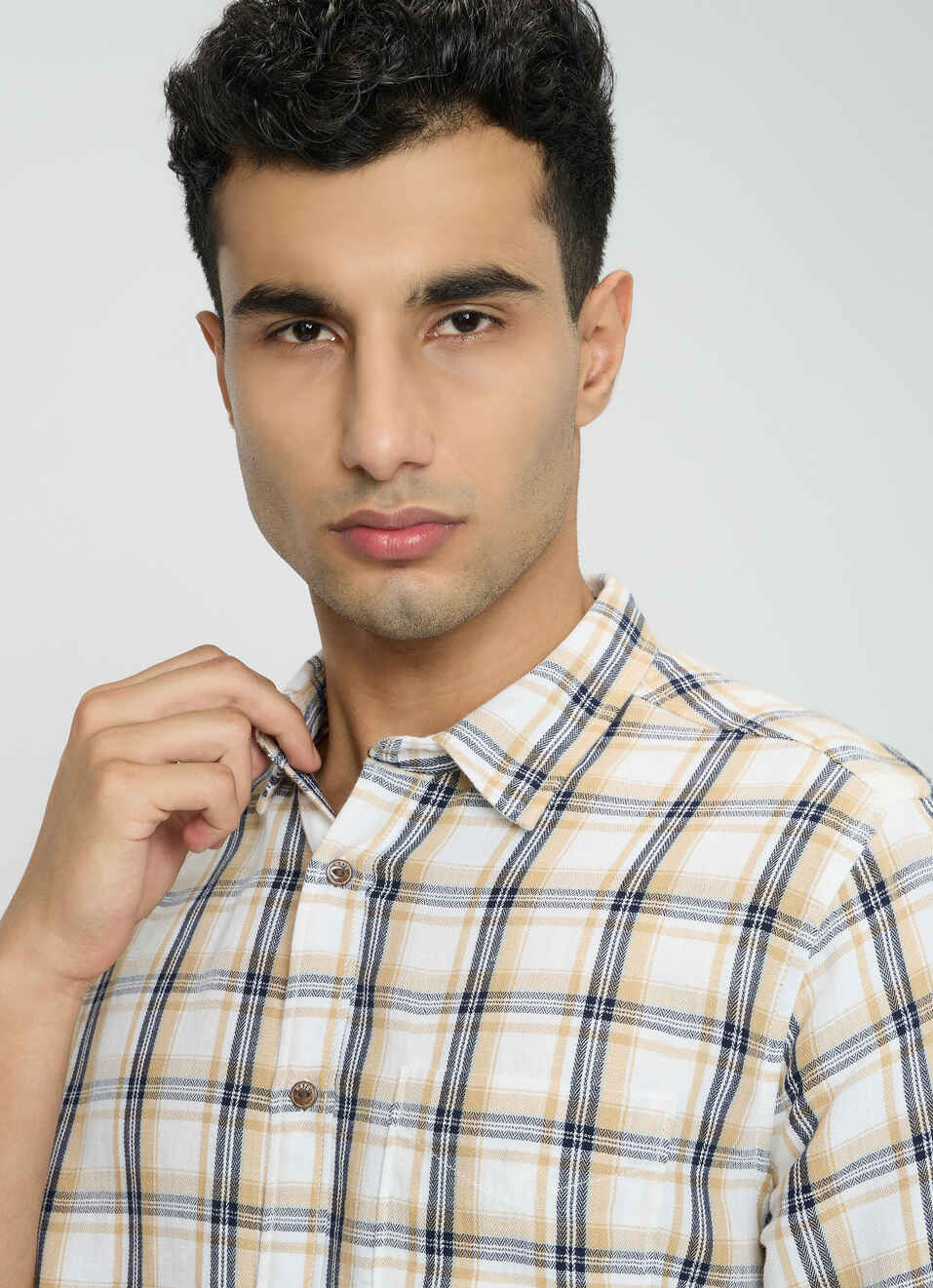 Men Beige Checked Shirt, , large image number 4