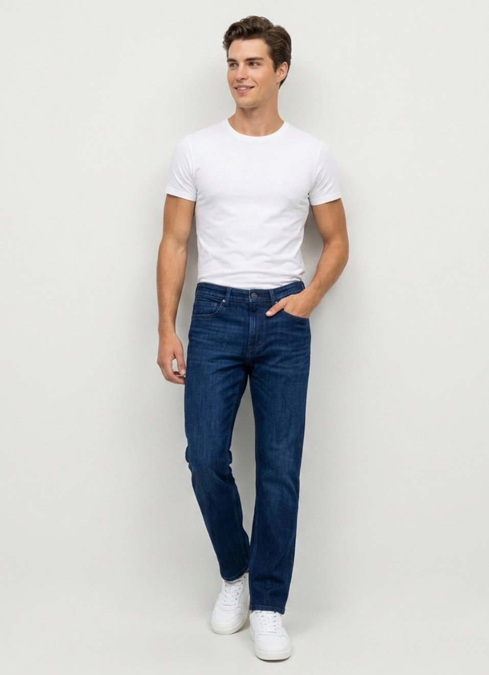 Men Blue Relaxed Straight Fit Mid Rise Jeans, , large image number 7