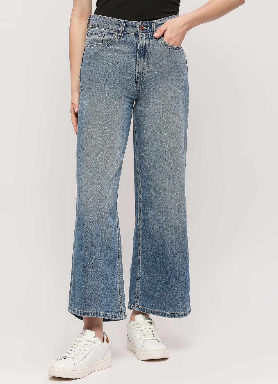 Hailey High Rise Loose Fit Jeans, , large image number 1
