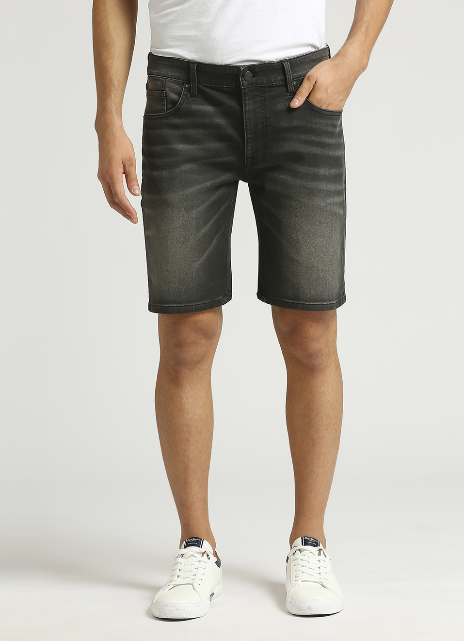 Chinox Black Mid Rise Slim Fit Shorts, , large image number 2
