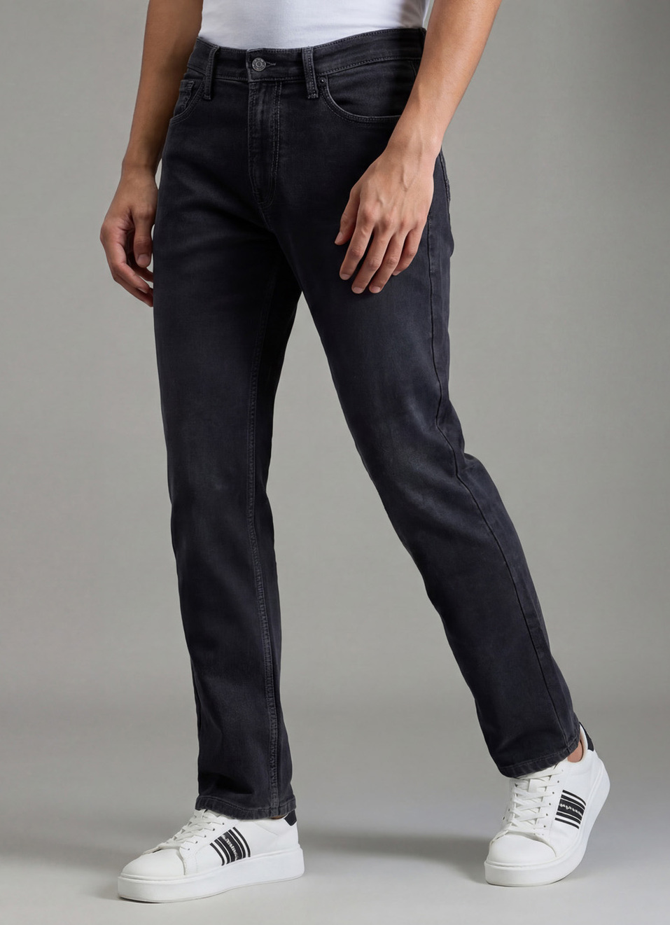 Men Black Mid Rise Straight Fit Stretchable Jeans, , large image number 0