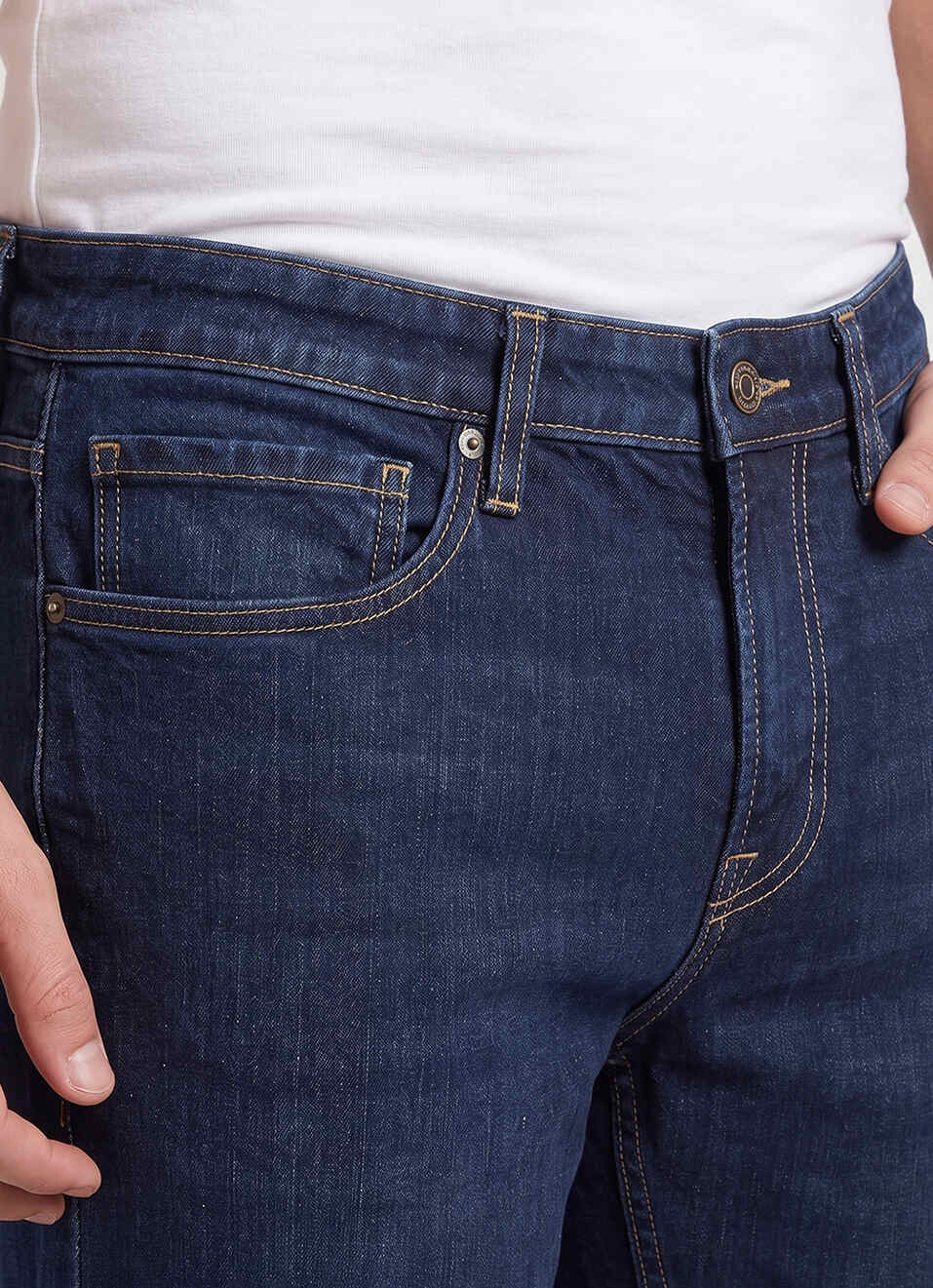 Men Blue Relaxed Straight Fit Mid Rise Stretchable Jeans, , large image number 4