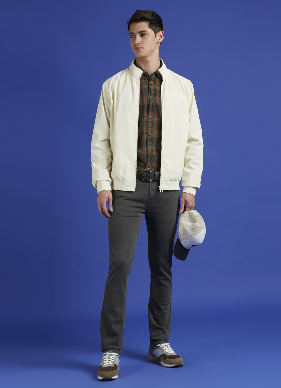 White Lightweight Full Sleeve Jacket, , large image number 5