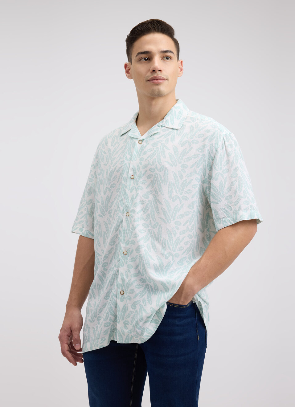 Men Blue Printed Resort Collar Short Sleeve Linen Shirt, , large image number 3