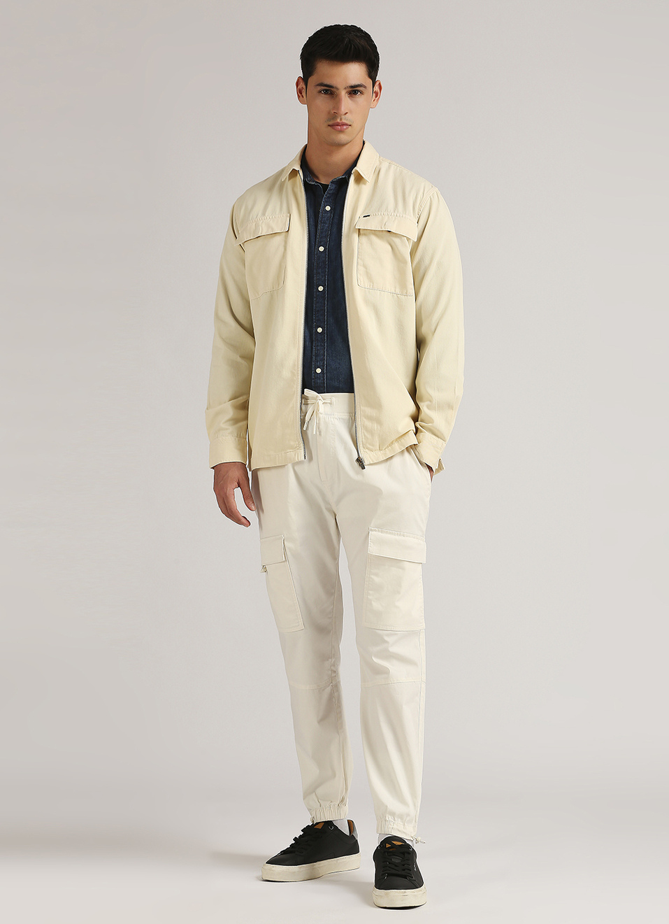 Off White Solid Patch Pockets Joggers, , large image number 1