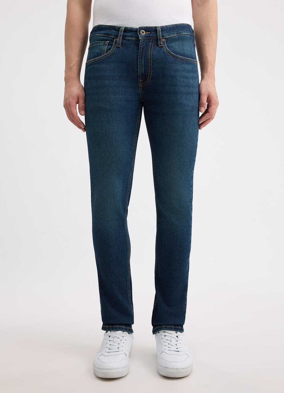 Men Blue Slim Fit Mid Rise All Climate Streachable Jeans, , large image number 2