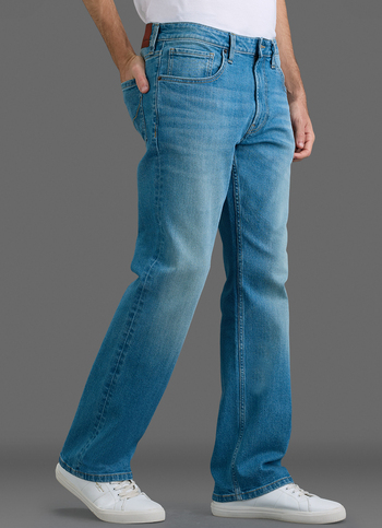 Men Light Wash Stretchable Bootcut Jeans