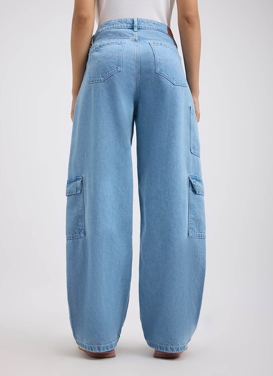 Women Blue Straight Fit High Rise Cargo Jeans, , large image number 2