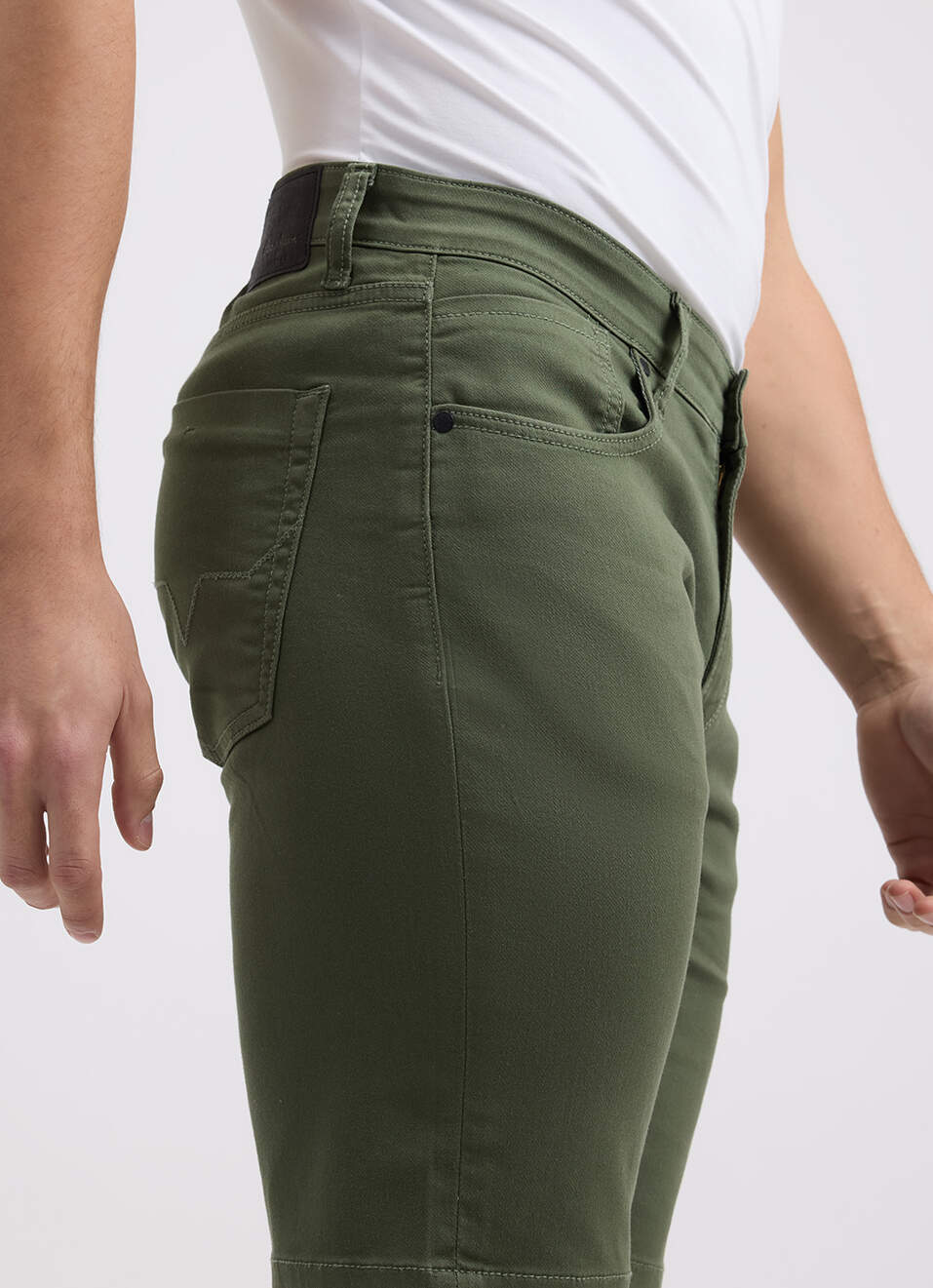 Men Green Mid Rise Regular Shorts, , large image number 4