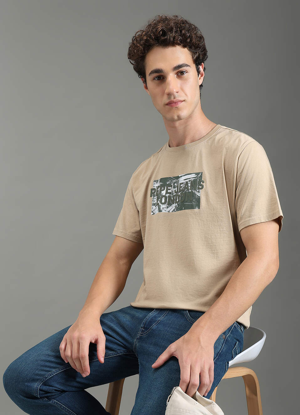 Men Beige Relaxed Fit Graphic T-shirt, , large image number 0