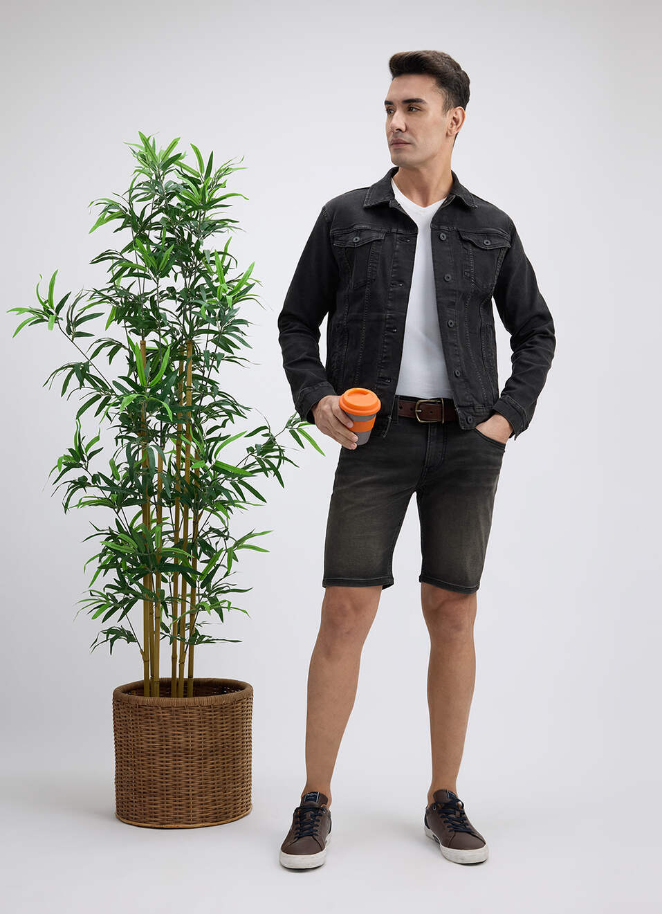 Men Black Mid Rise Regular Shorts, , large image number 1