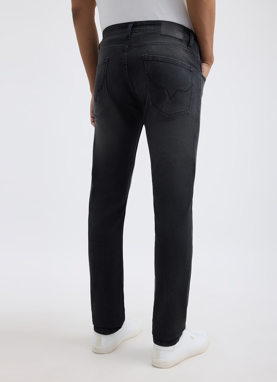 Men Black Slim Fit Mid Rise All Climate Streachable Jeans, , large image number 3