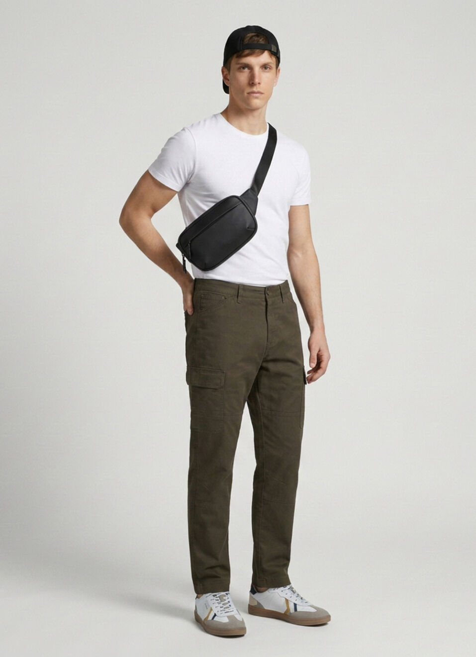 Men Olive Cargo Straight Fit Pants, , large image number 1