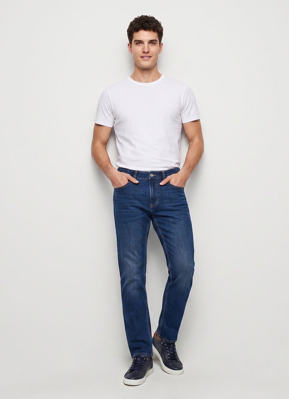 Men Blue Straight Fit Mid Rise Stretchable Jeans, , large image number 7