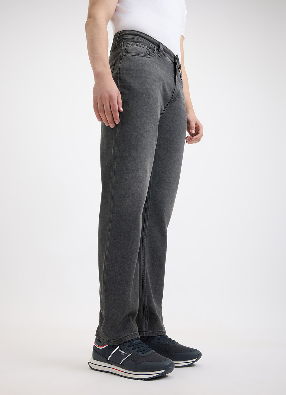 Men Grey Relaxed Fit Mid Rise Baggy Jeans , , large image number 5