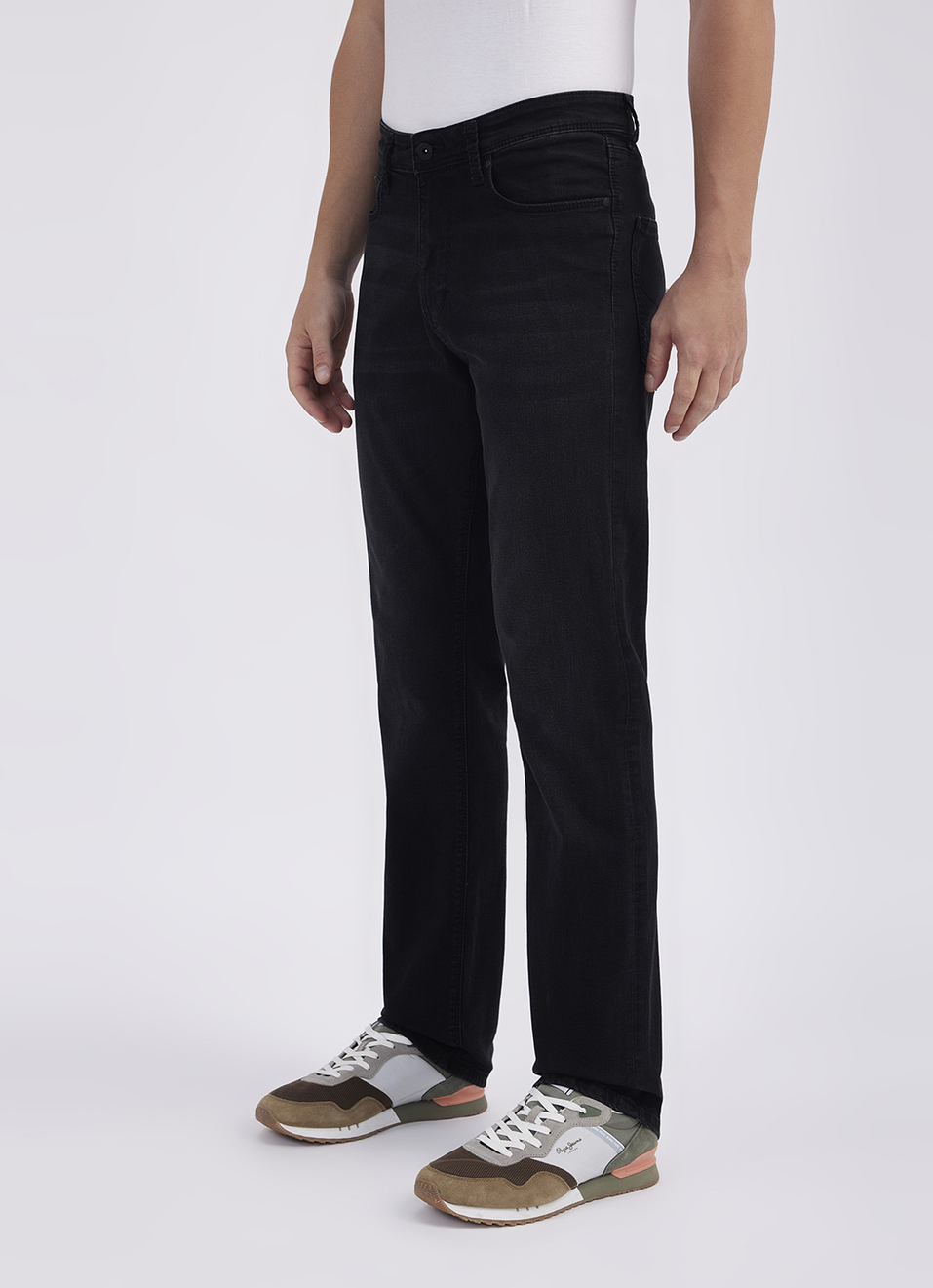 Men Black Mid Rise Straight Powerflex Extrastretchable Jeans, , large image number 5