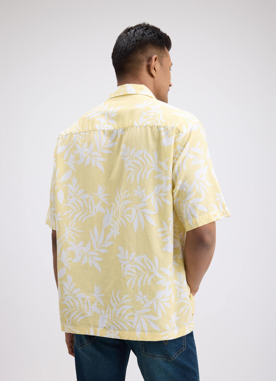 Men Yellow Floral Resort Collar Short Sleeve Shirt, , large image number 2