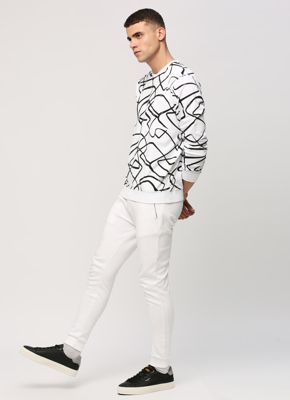 White All Over Printed Long Sleeve Stretch Sweatshirt, , large image number 5