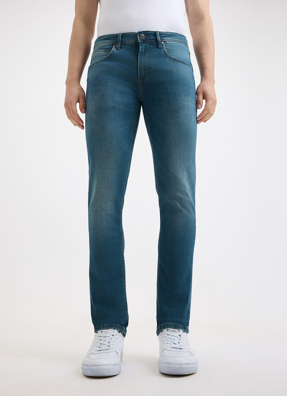 Men Green Mid Rise Slim Gymindigo Jogger Like Jeans, , large image number 2