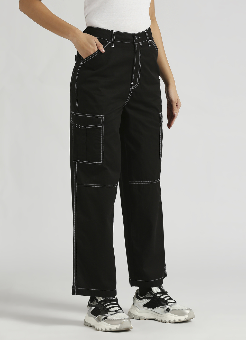 Jet Black High Waist Loose Fit Pants, , large image number 3