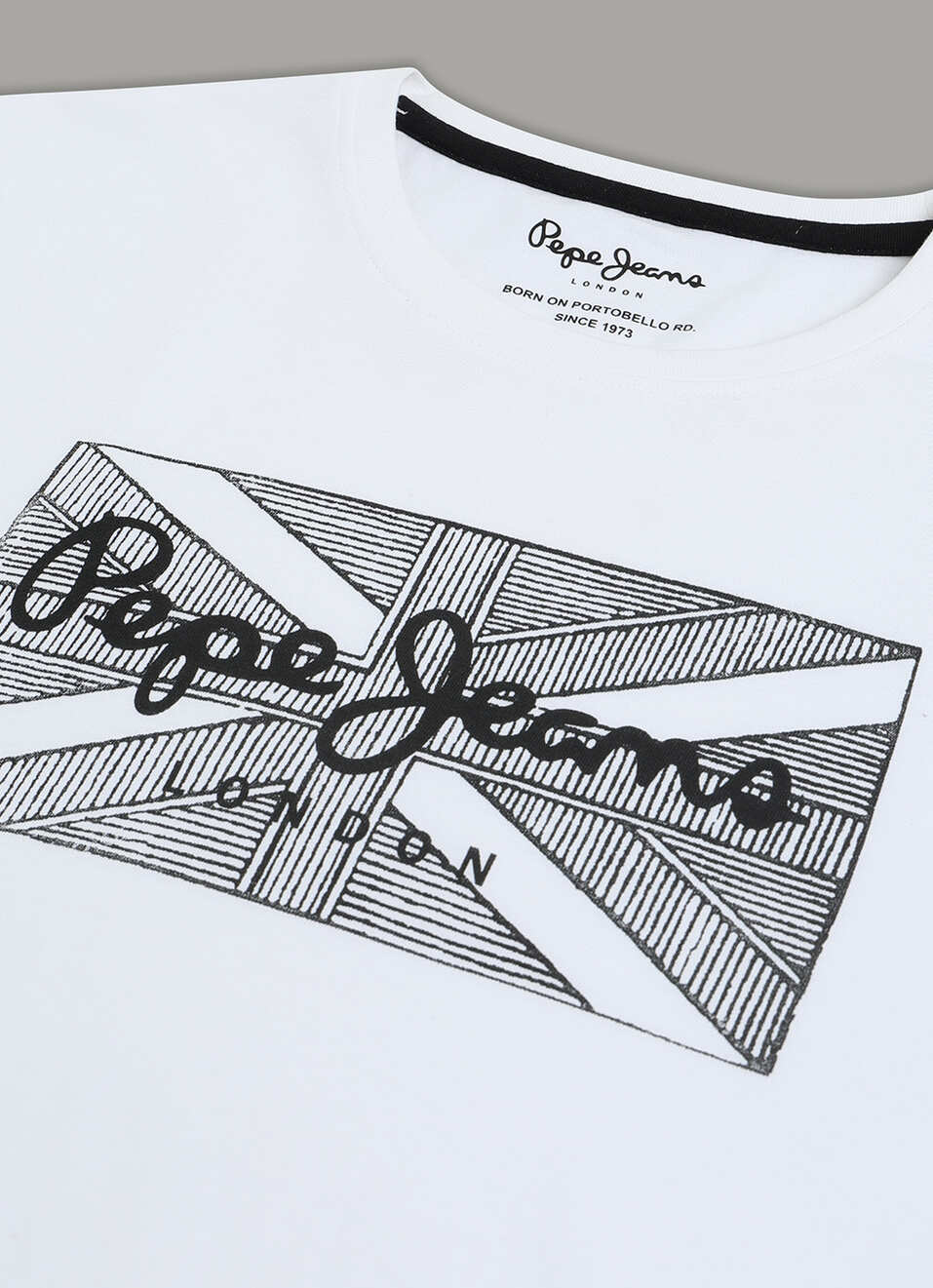 Men White Slim Fit Graphic T-shirt, , large image number 3