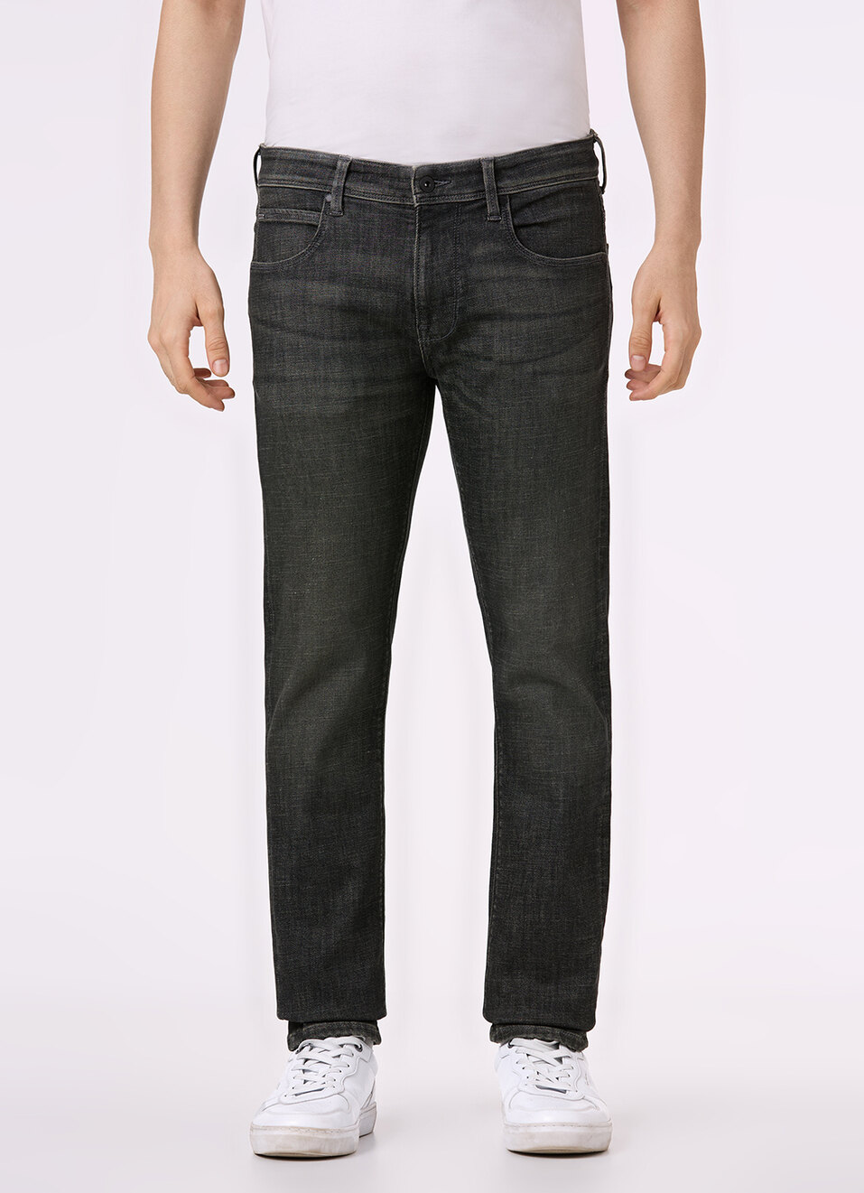 Men Black Low Rise Slim Fit Tapered Powerflex Jeans, , large image number 6