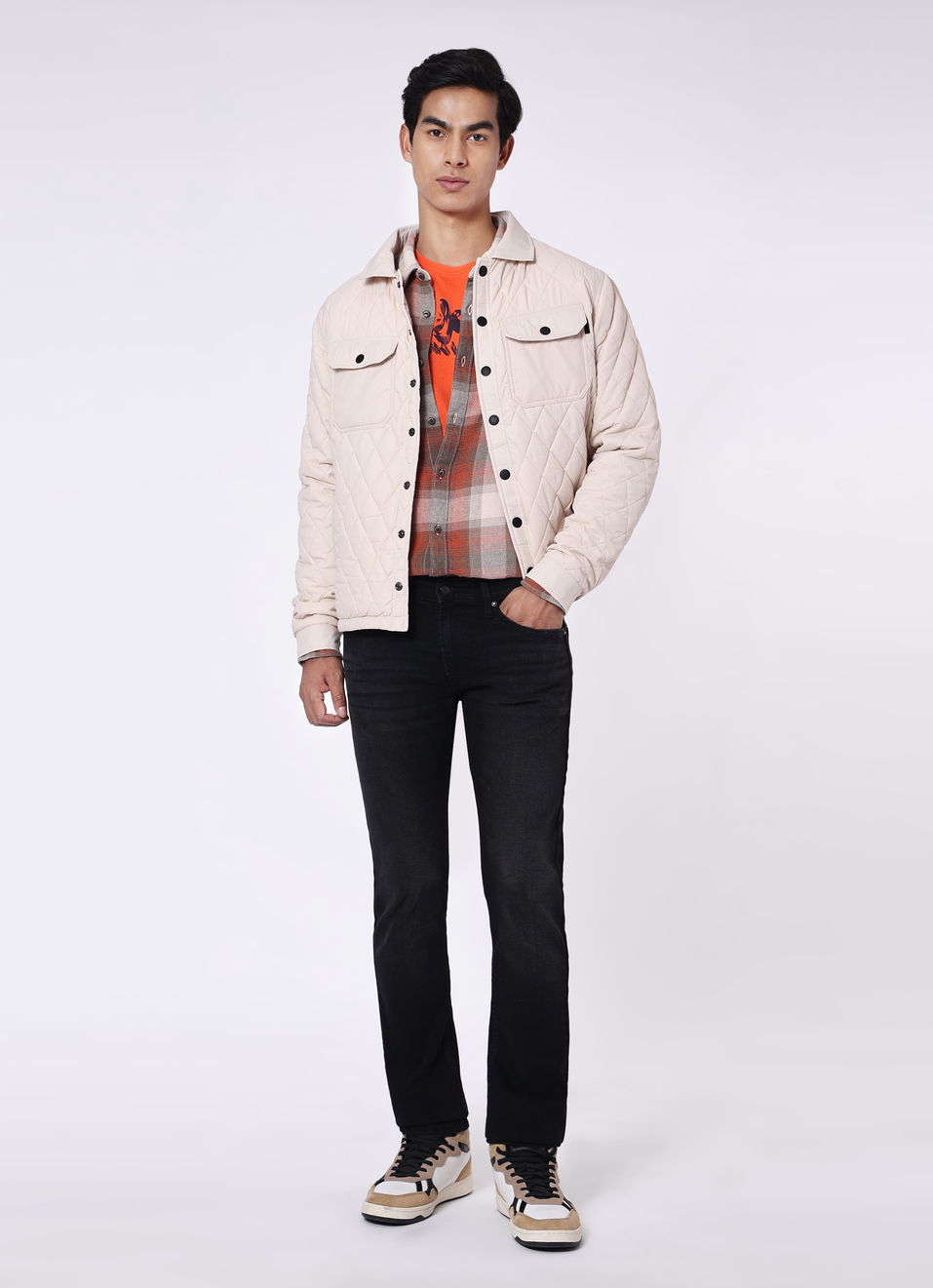 Men Beige Diamond Quilted Jacket, , large image number 5