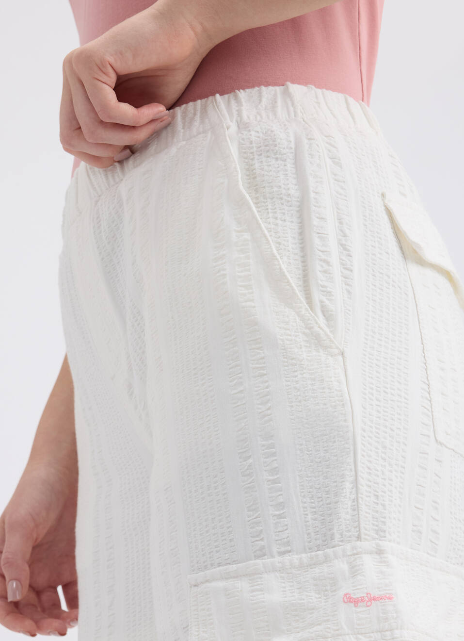 Women White High Rise Wide Leg Cargo Pants, , large image number 4