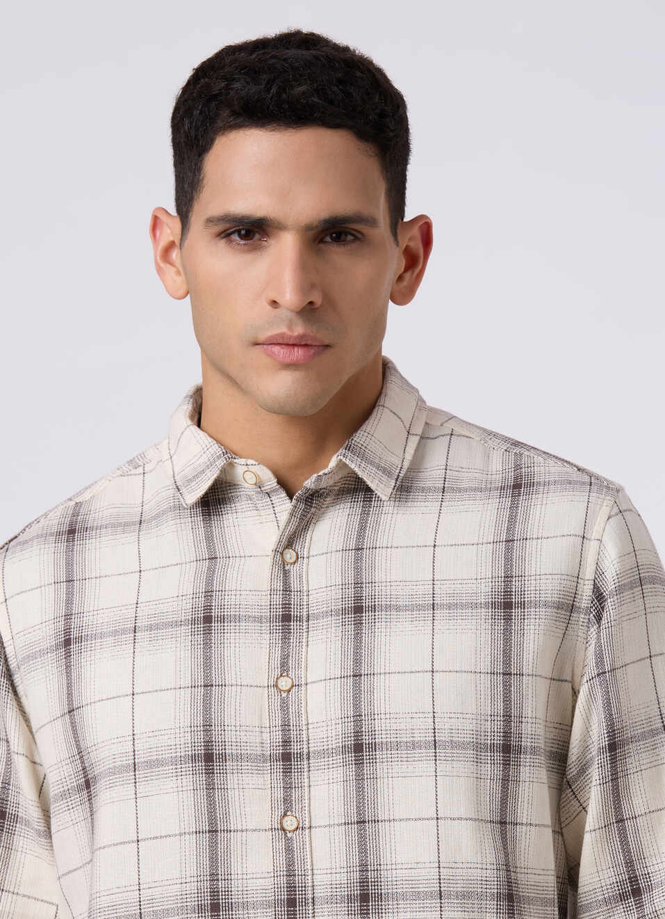 Men Off White Checked Regular Fit Shirt, , large image number 4