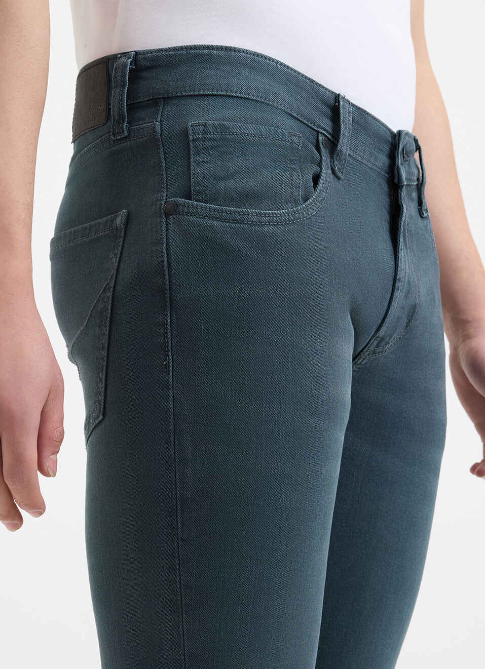Men Grey Slim Fit Mid Rise Jeans , , large image number 4