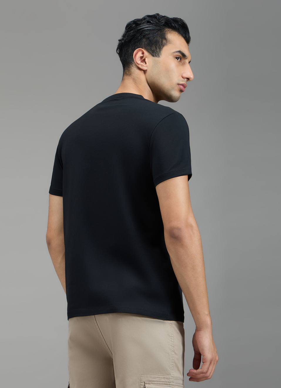 Men Black Typographic Print Slim Fit T-shirt, , large image number 2