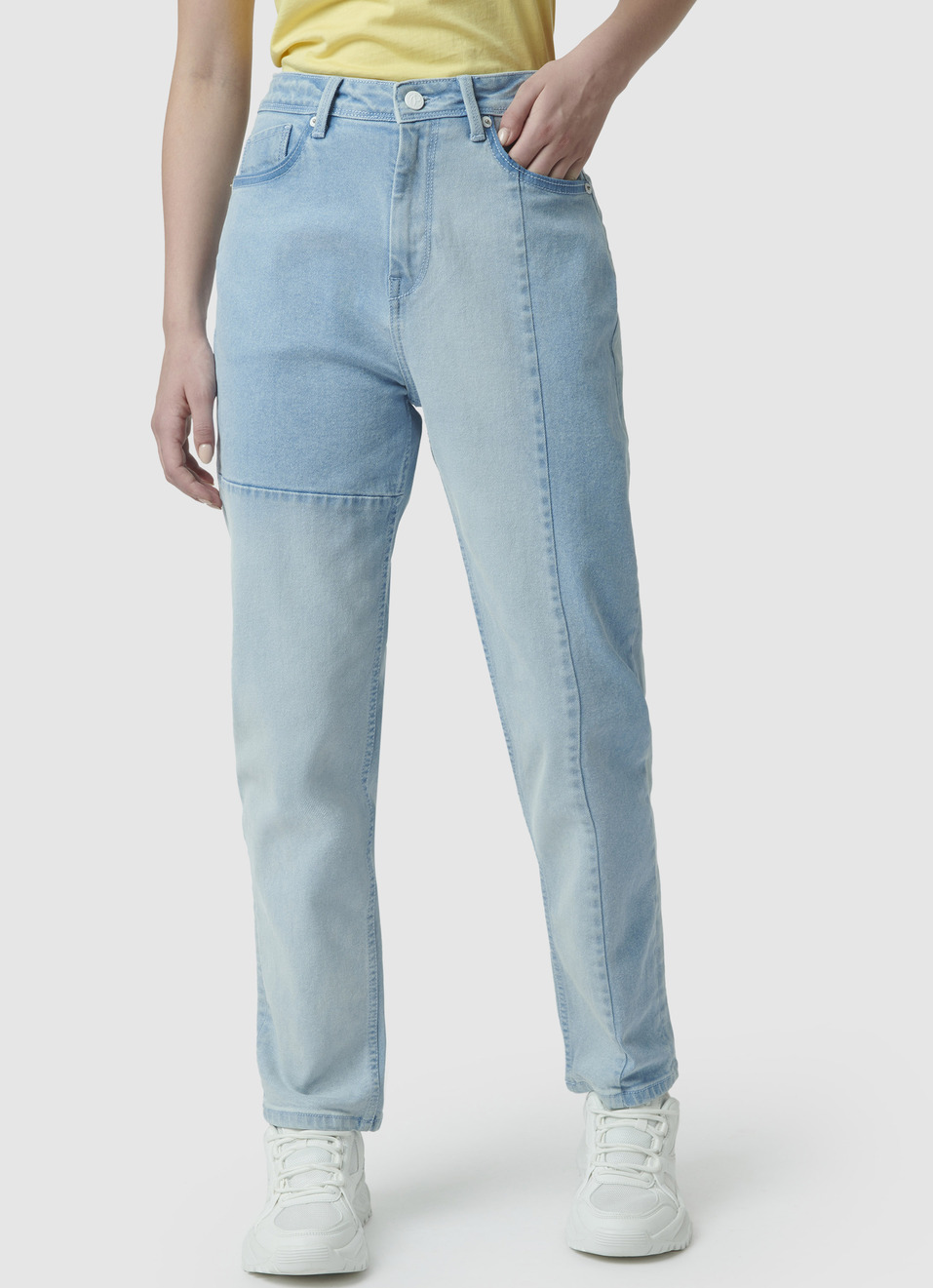 Mom Relaxed Fit Highwaist Tapered Leg Jeans, , large image number 1