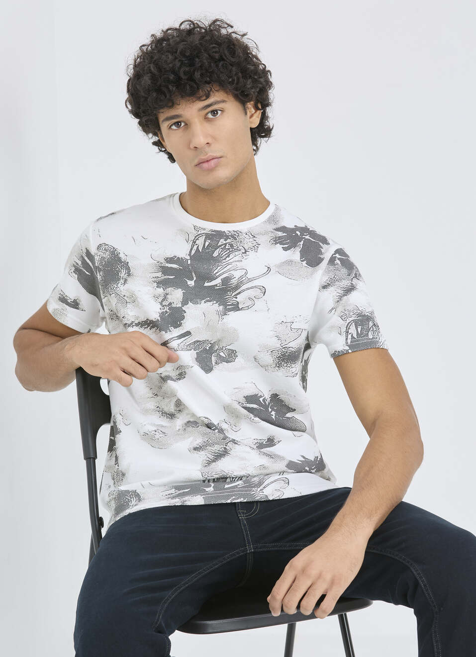 Men Olive Abstract Print Short Sleeve T-shirt, , large image number 0