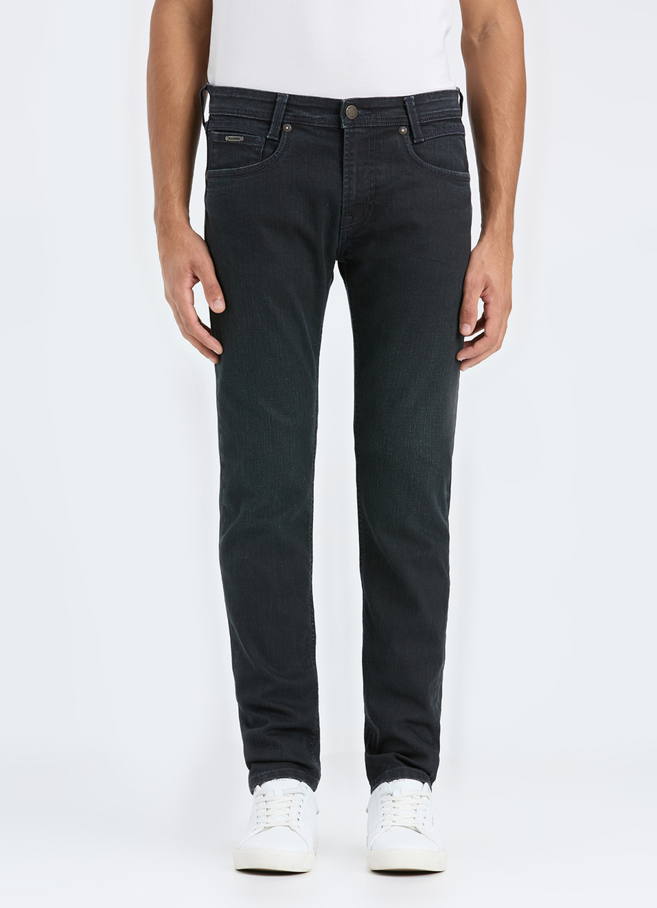 Men Blue Low Rise Slim Fit Tapered Stretchbale Jeans, , large image number 2