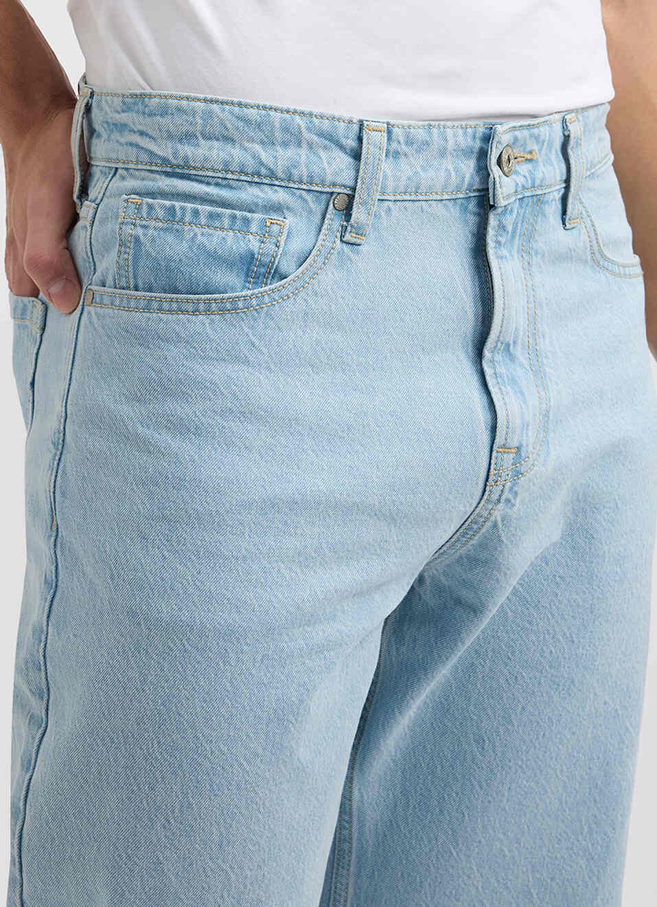Men Blue Relaxed Barrel Fit Mid Rise Jeans , , large image number 4