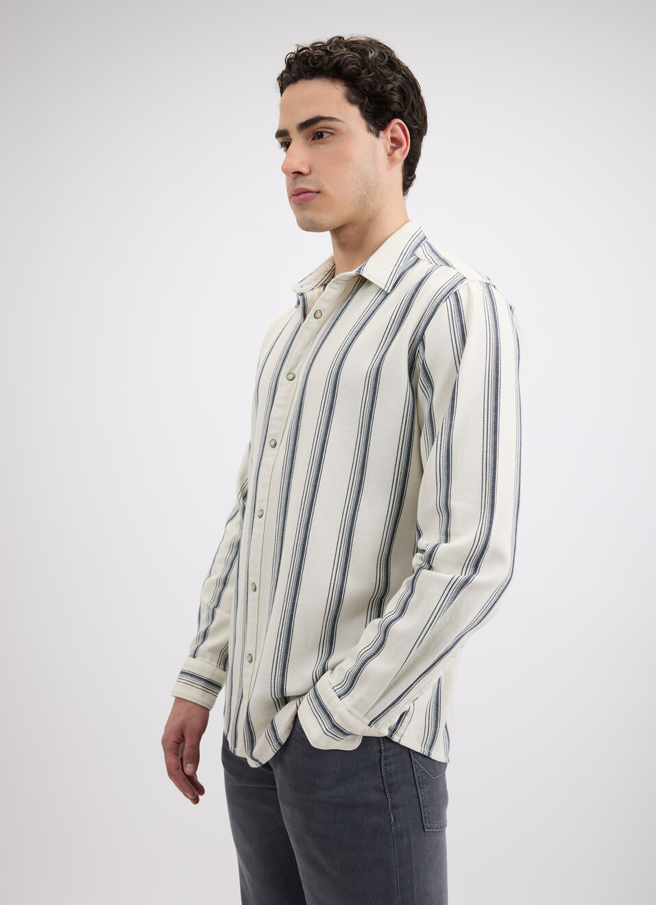 Men Off White Stripe Full Sleeve Shirt, , large image number 3