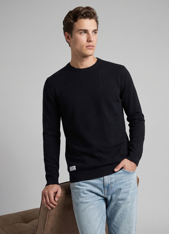 Men Black Solid Regular Fit Crew Neck Sweater