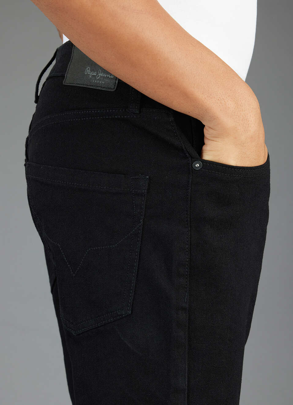 Men Black Mid Rise Straight Fit Jeans, , large image number 4