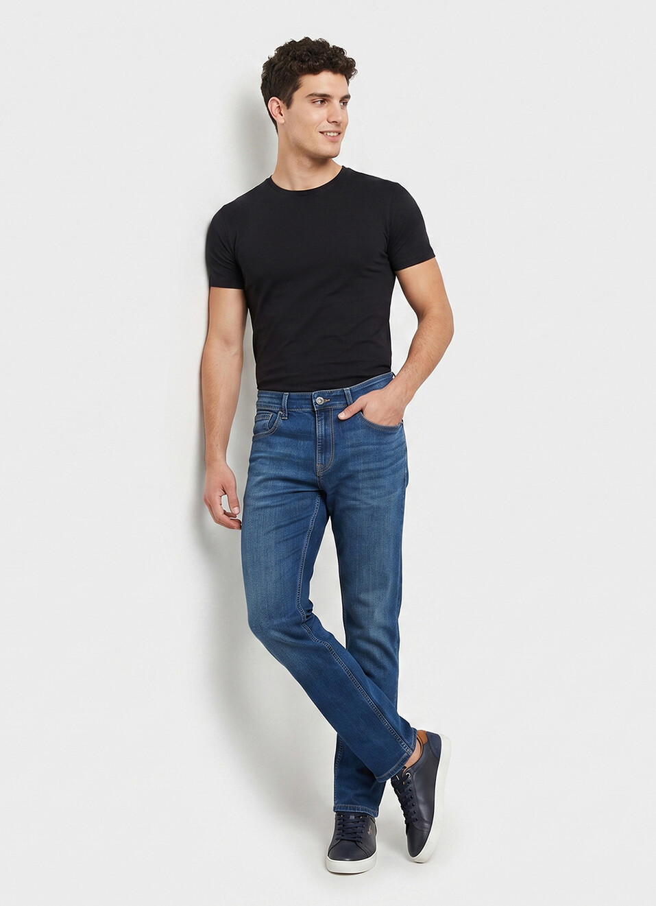 Men Blue Straight Fit Mid Rise Stretchable Jeans, , large image number 7