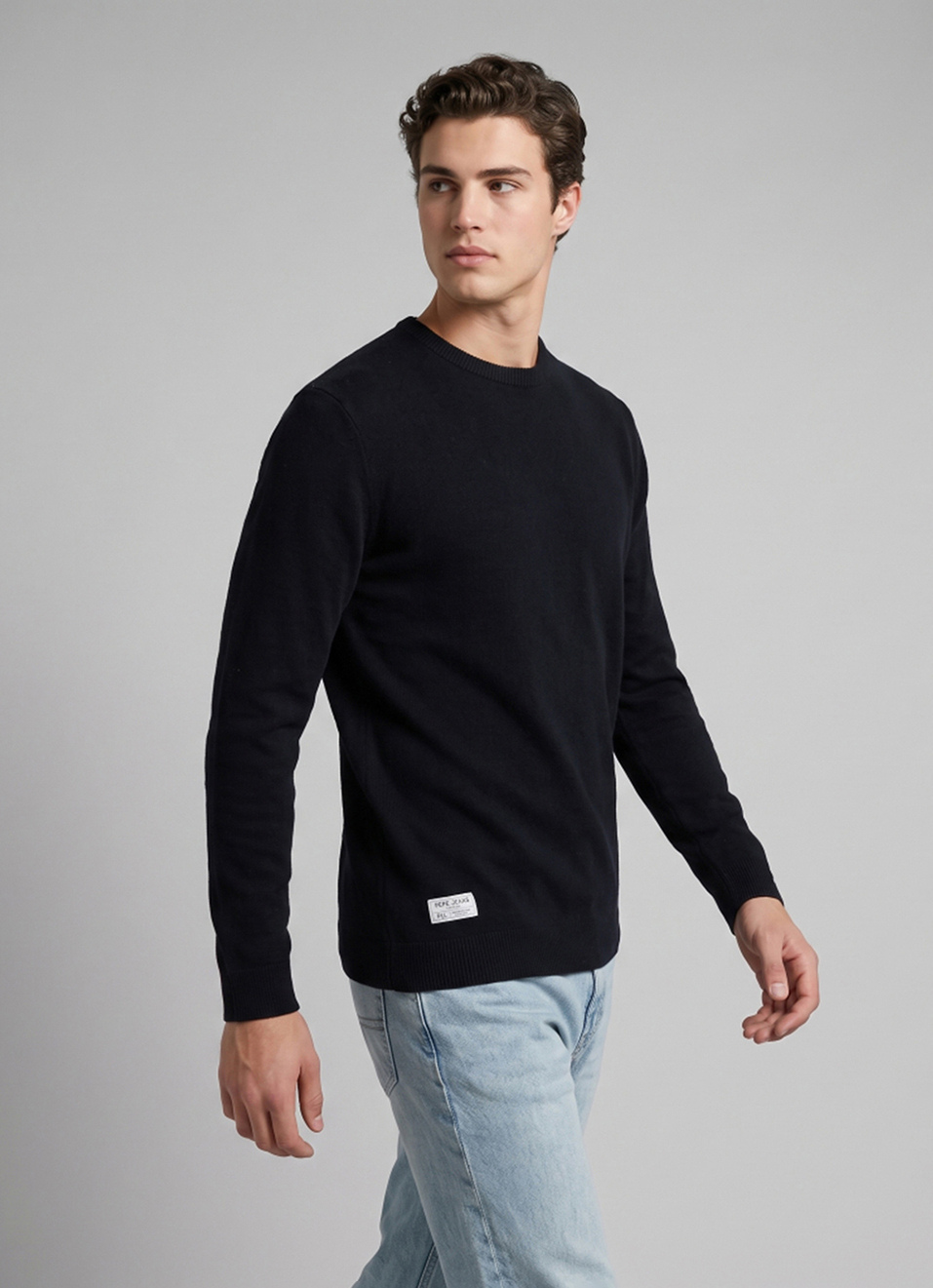 Men Black Solid Regular Fit Crew Neck Sweater, , large image number 3