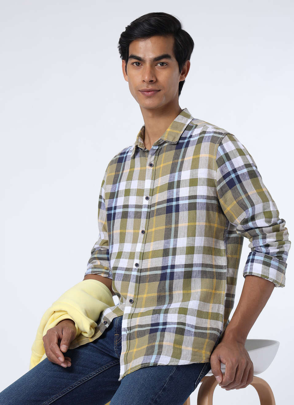 Men Olive Green Regular Fit Checked Casual Shirt, , large image number 0