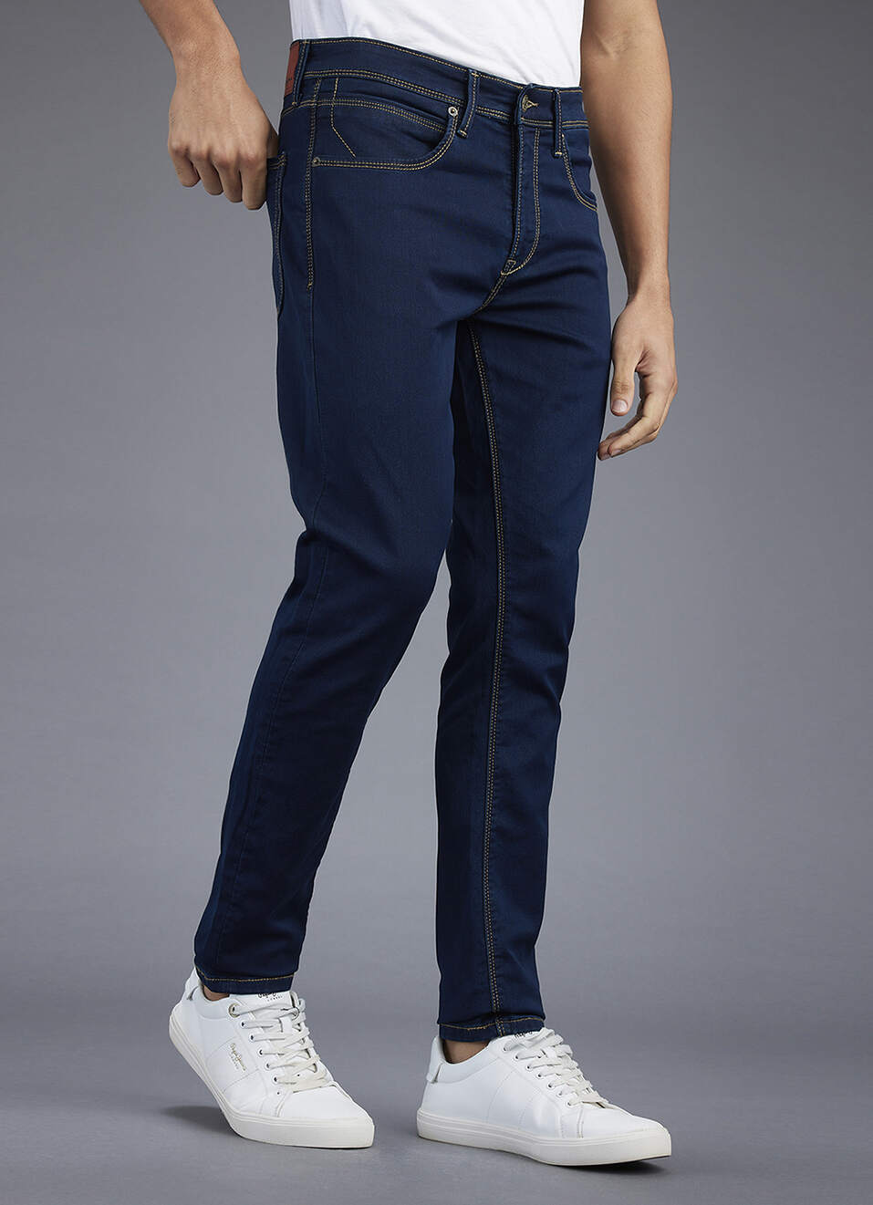 Men Green Slim Fit Mid Rise Stretchable Jeans, , large image number 0
