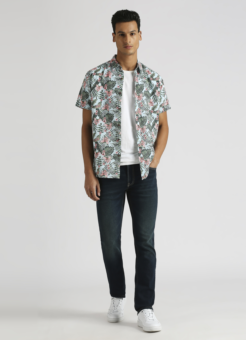 Blue Tropical Print Linen Short Sleeve Shirt, , large image number 5