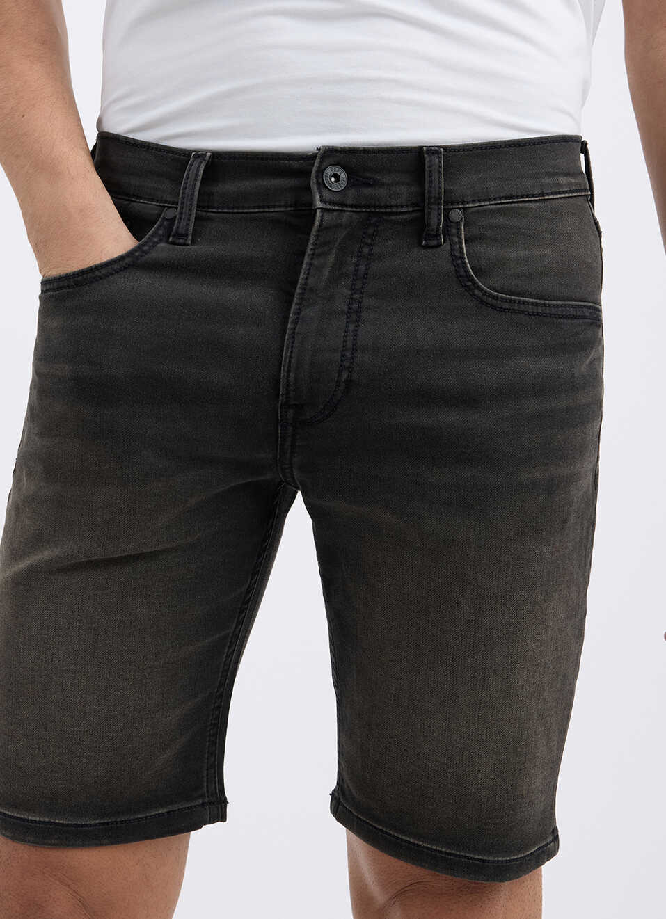 Men Black Mid Rise Regular Shorts, , large image number 4